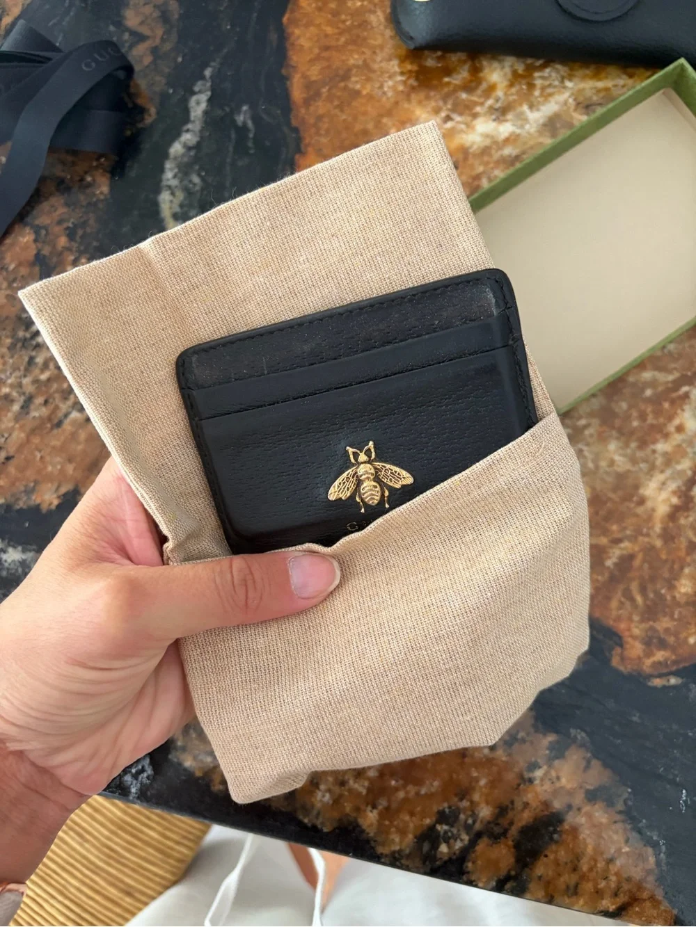Gucci animale bee card holder